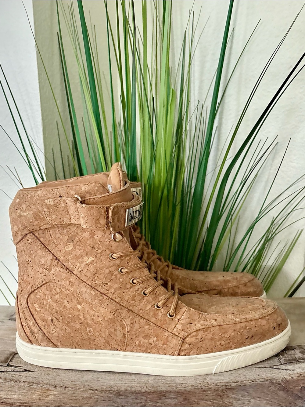 Negash Hotep V Corkscrew High Top Sneakers
